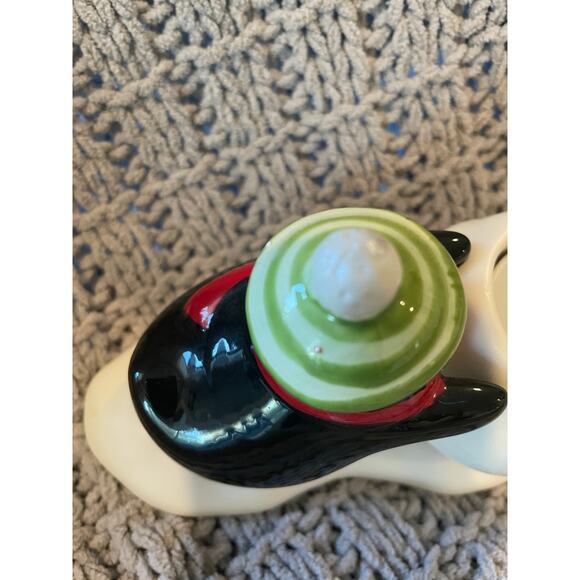 Hallmark Penguin with a Snowball Tealight - Picture 4 of 4